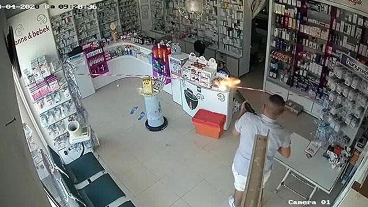 Eczaneye pompalı tüfekle saldırdı, 'İçeride kimse yoktu' dedi