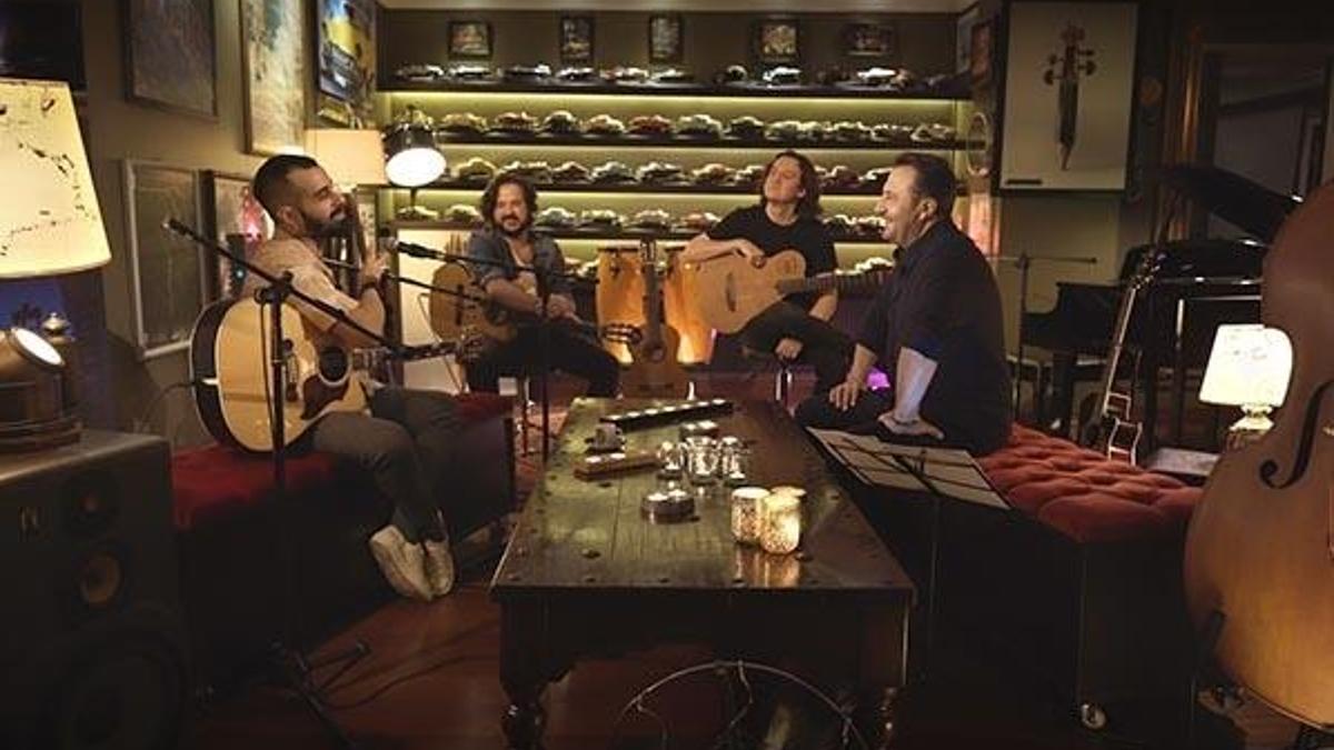 Çok Akustik’in bu haftaki konuğu Gökhan Türkmen idi...