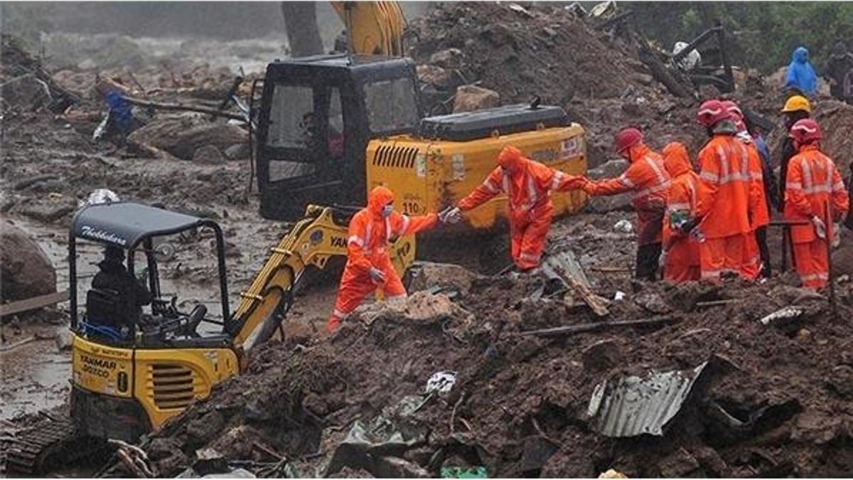 Hindistan'da heyelan: 43 ölü, 20 kayıp