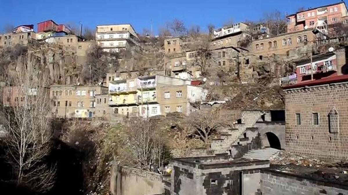 Bitlis’te tarihi evler sokak sağlıklaştırması ile turizme kazandırılıyor