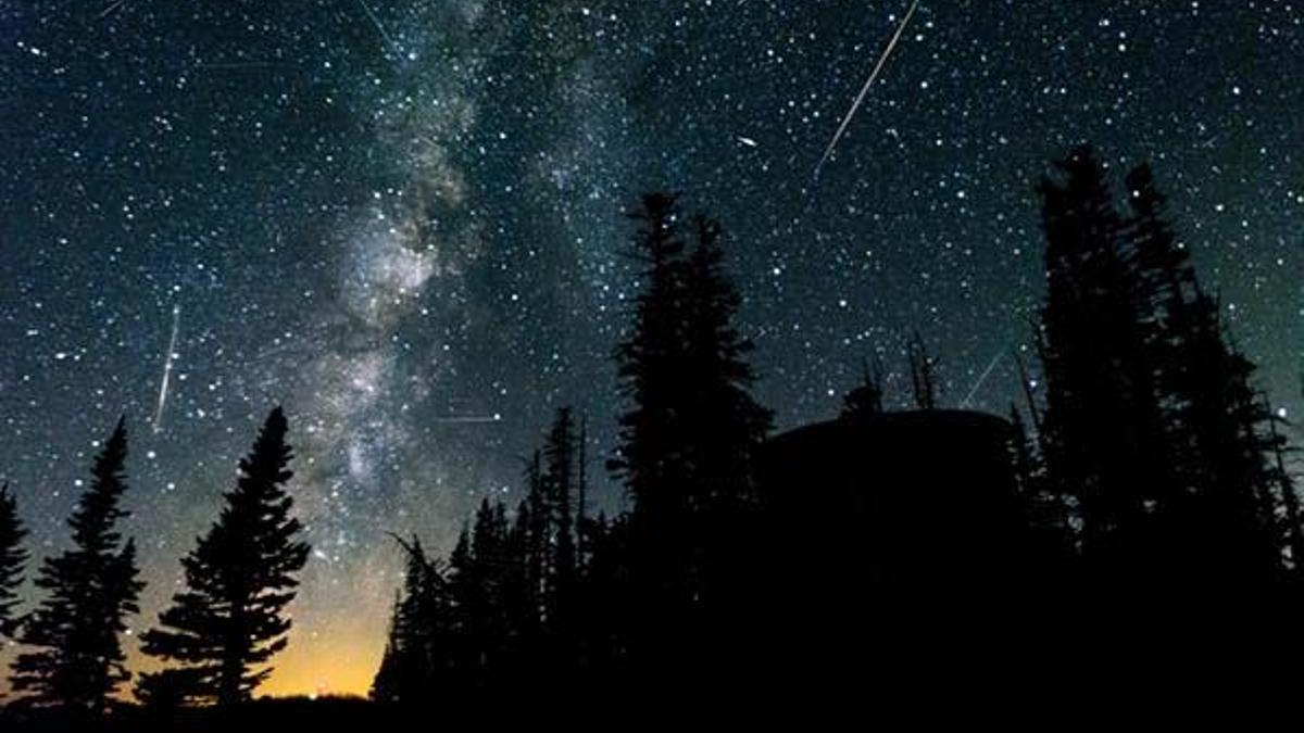Perseid meteor yağmuru ne zaman? Perseid meteor yağmuru nereden izlenir? İşte 12 Ağustos meteor yağmuru Türkiye saati