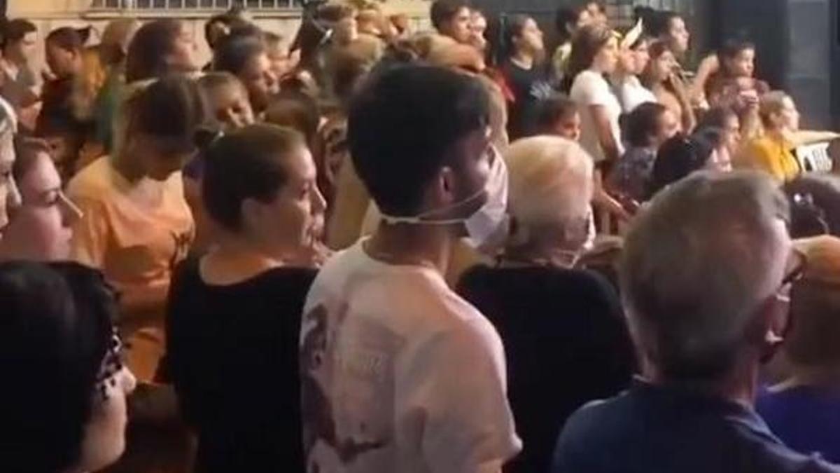Sadece 1 kişi maske takmış! Düğün sahiplerine binlerce lira ceza