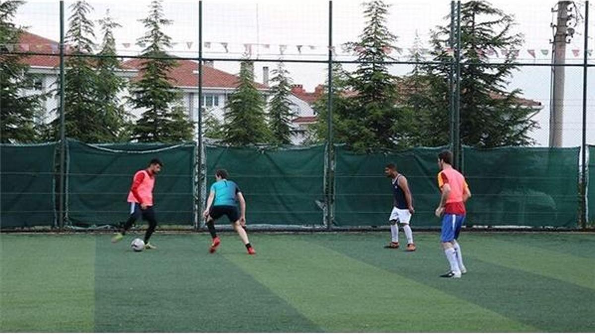 Valilik açıkladı: Halı sahalara HES kodu ile girilecek