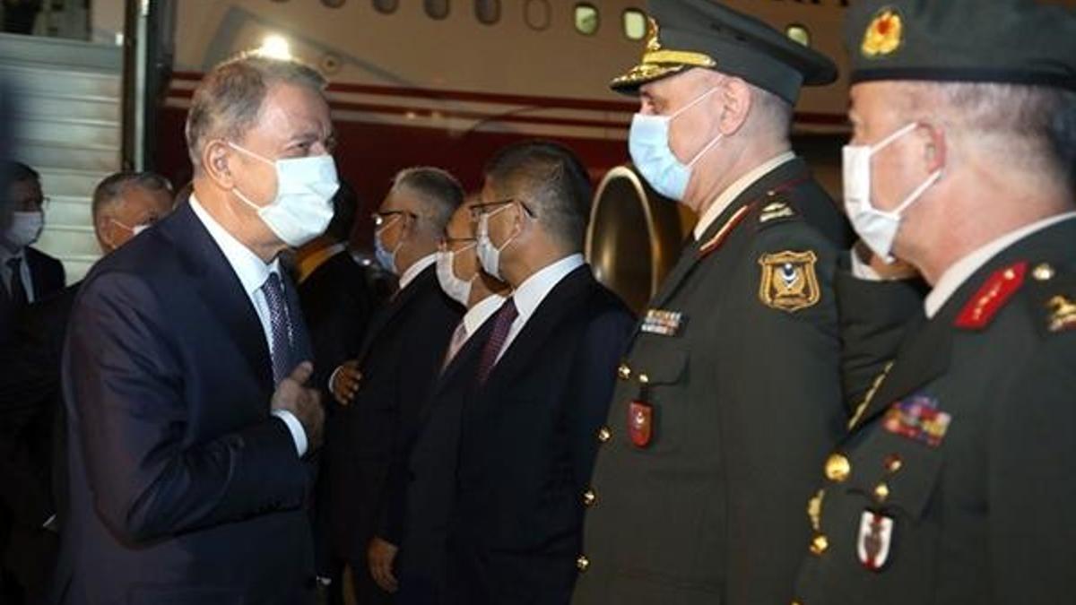 Bakan Akar ve TSK Komuta Kademesi Azerbaycan’da