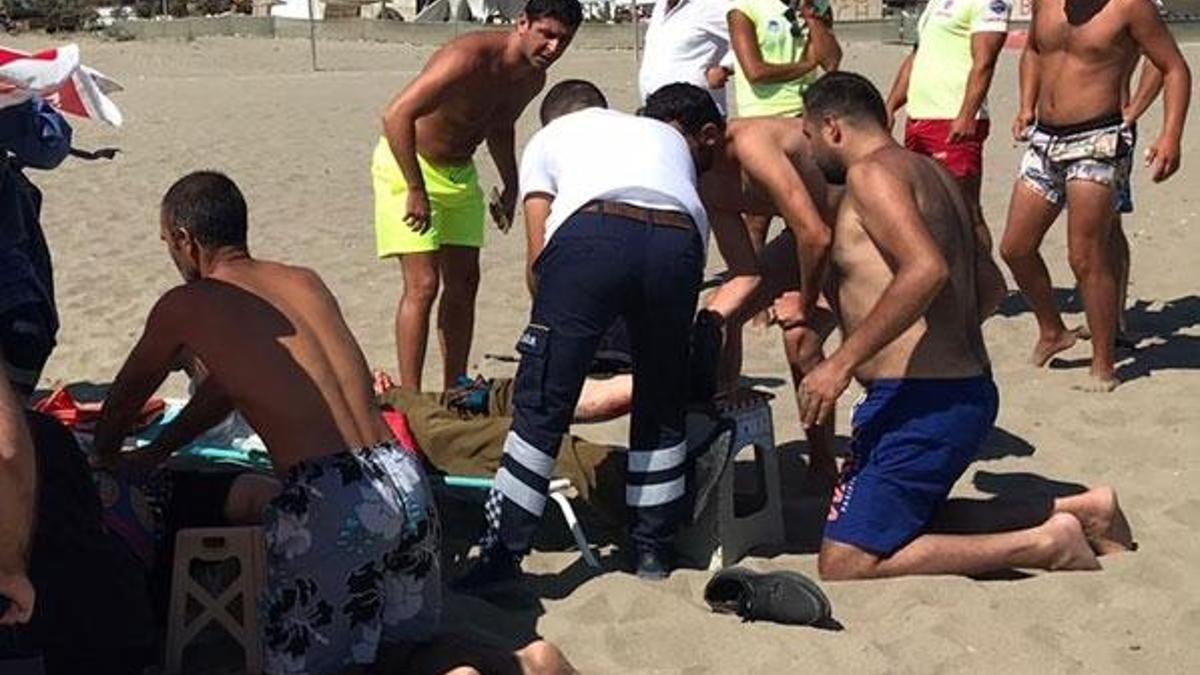 Plajda dehşet! Komşularını bıçakladı...