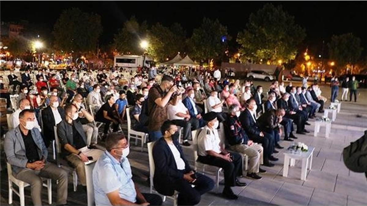 17 Ağustos Depremi'nde hayatını kaybedenler dualarla anıldı