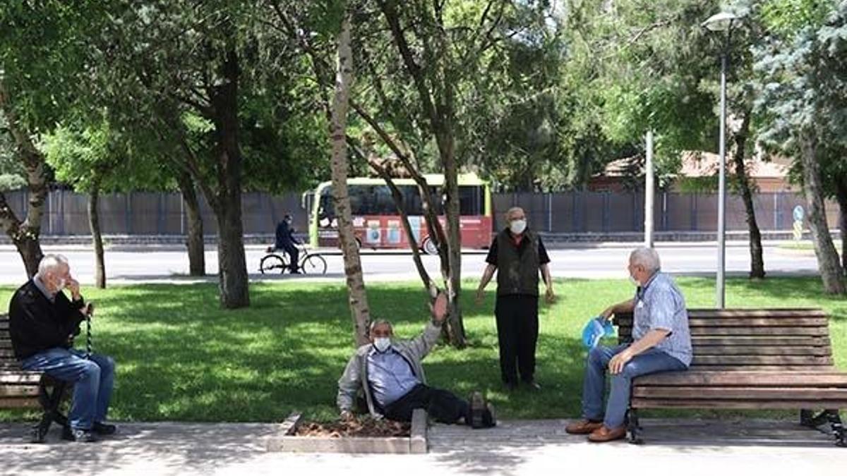 Hangi illerde 65 yaş üstü sokağa çıkma yasağı uygulanıyor? 65 yaş üstü sokağa çıkma yasağı olan iller…