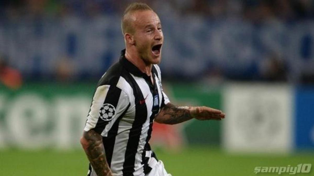 PAOK Beşiktaş maçı öncesi Miroslav Stoch'u gönderdi