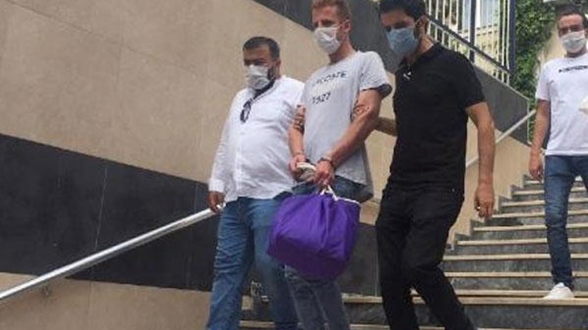 Korkunç cinayetin altından yasak aşk çıktı!
