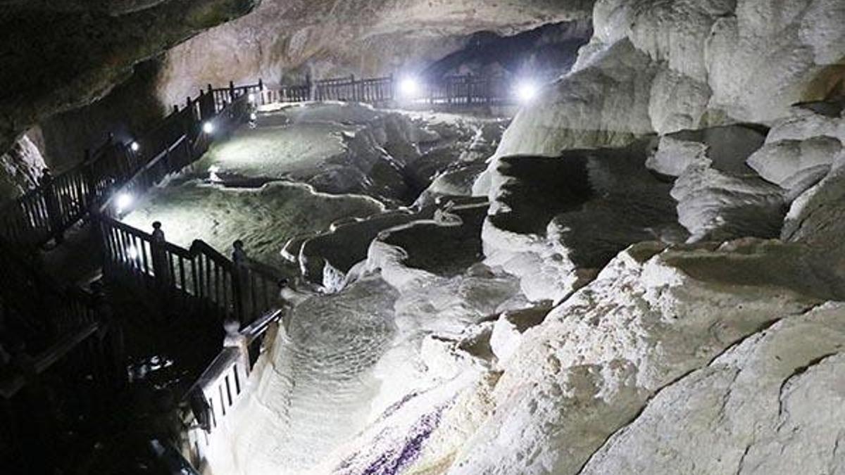 'Gizli Pamukkale' Kaklık Mağarası'nda çökme tehlikesi