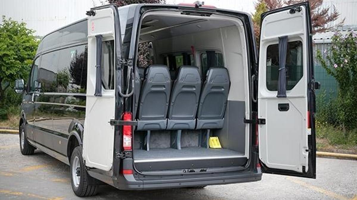 Kamyoncu MAN’dan servis aracı geldi