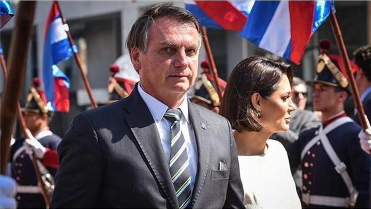 Bolsonaro'dan muhabire şok sözler: Yüzüne yumruk atmak istiyorum!