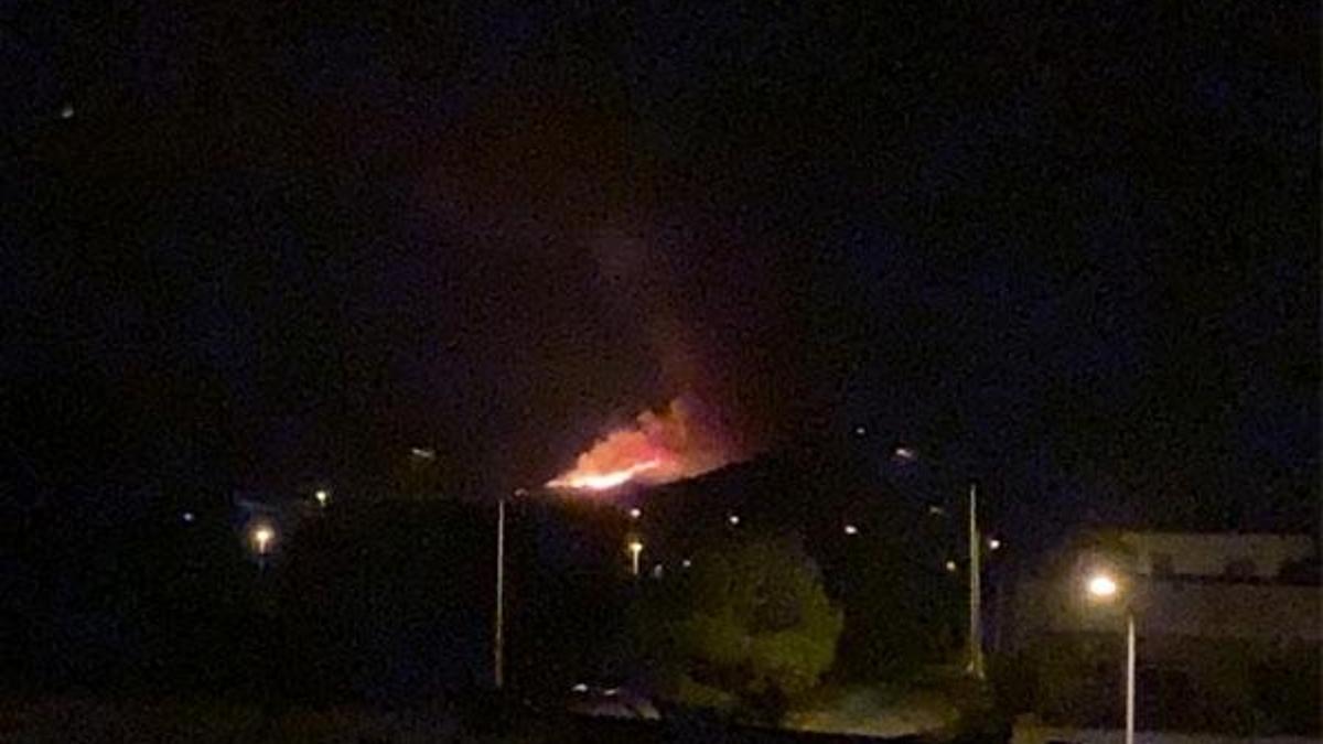 İzmir'de otluk alanda yangın
