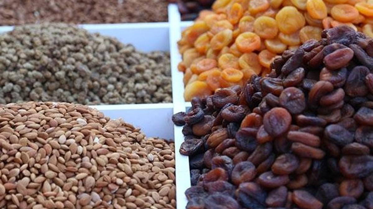 Kayısı çekirdeğinden yıllık 20 milyon dolar gelir