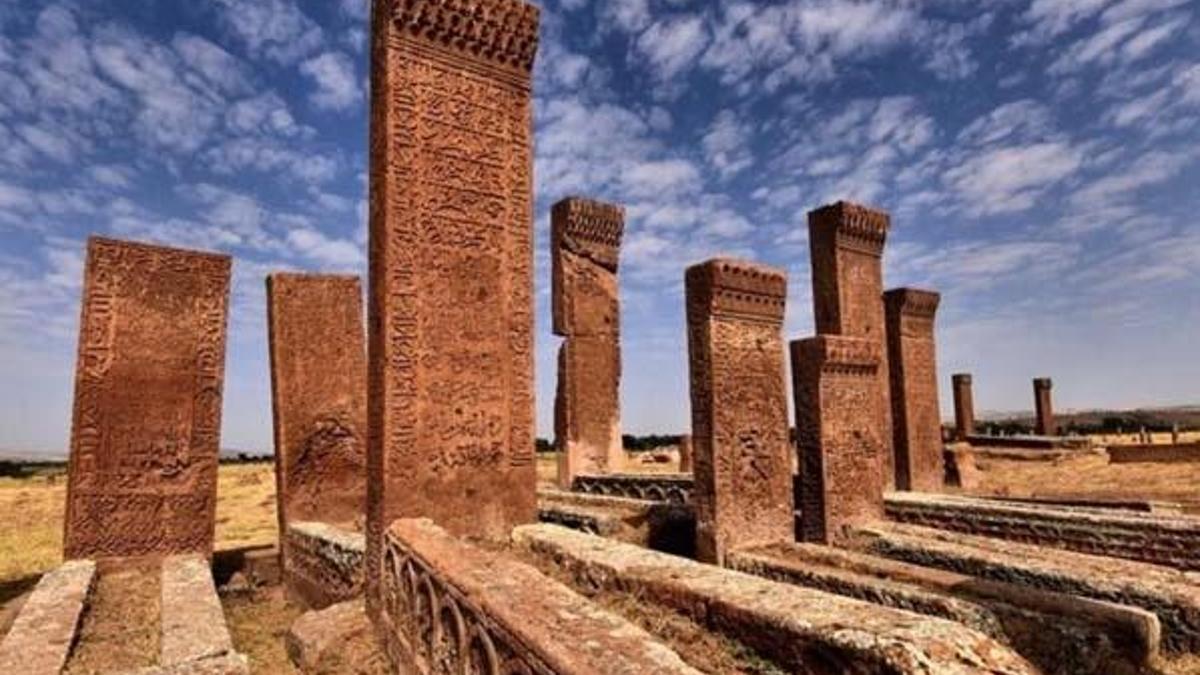 Ahlat nerede? Cumhurbaşkanlığı Külliyesi bulunan Ahlat nereye bağlı? Ahlat cumhurbaşkanlığı külliyesi...