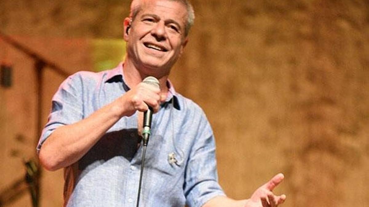 Levent Yüksel'den Harbiye'de aşk şarkıları