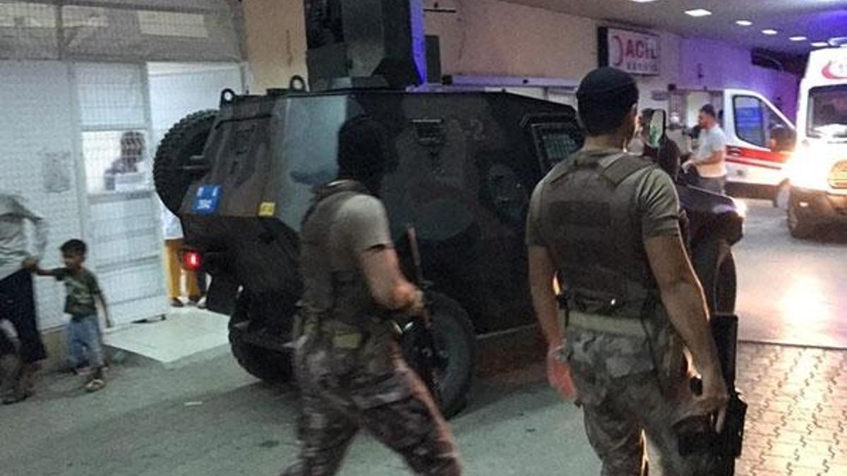 Adana'da gece yarısı silahlı saldırı: 3 ölü