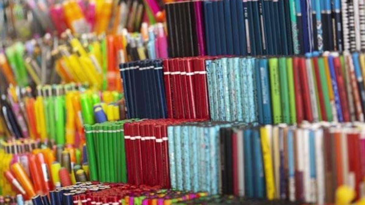 Veliler kırtasiye ürünlerine akın etti! Uyarı gecikmedi