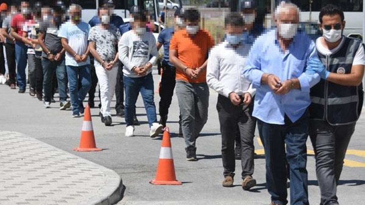 'Vali' yalanıyla 1 milyon lira vurgun yapan çete çökertildi