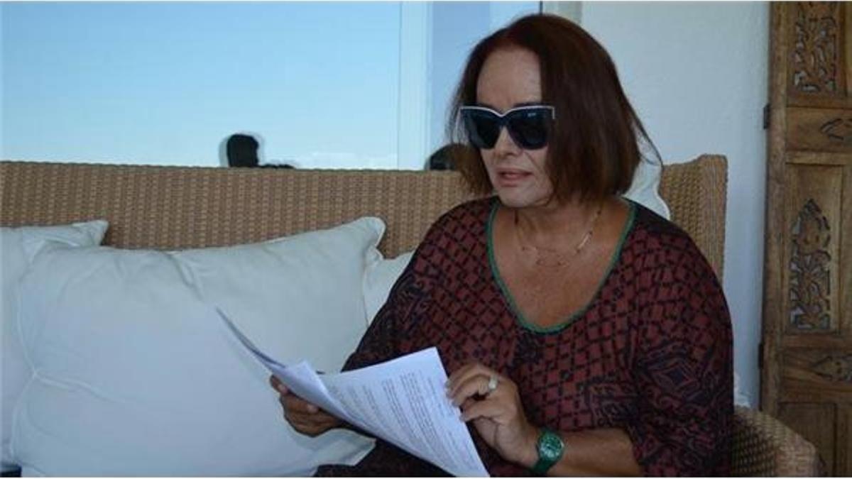 Müjde Ar'dan sert tepki: Sizi evimi yıkmaya davet ediyorum