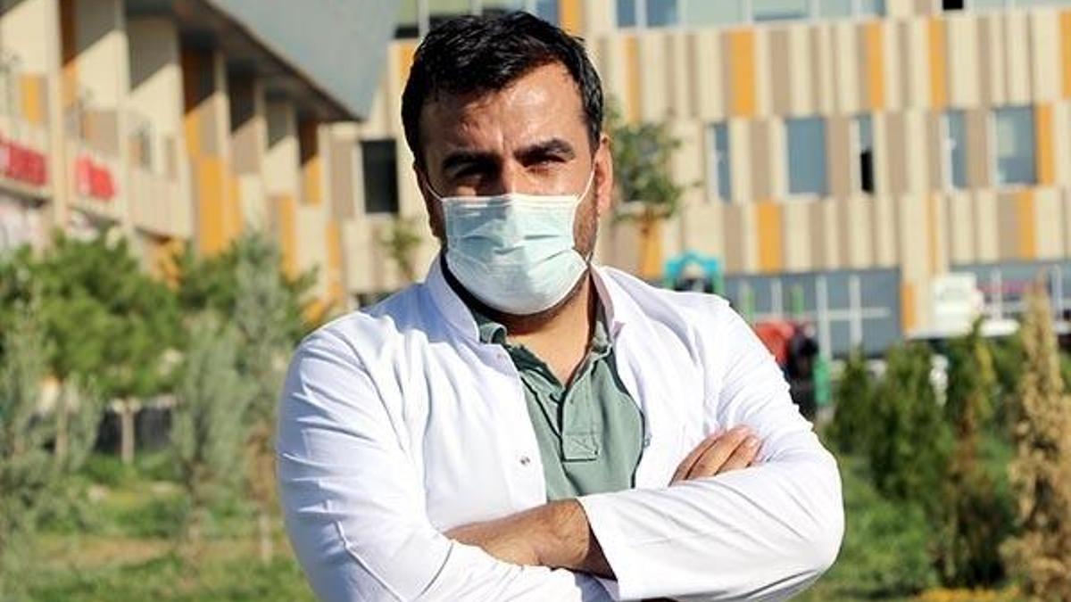 Virüsü yenen Dr. Sarıkaya: Maskenizi yüzünüzden eksik etmeyin