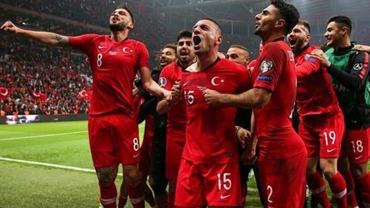 Milli maçlar ne zaman? Türkiye-Macaristan maçı ne zaman? Milli Takım maç programı belli oldu!