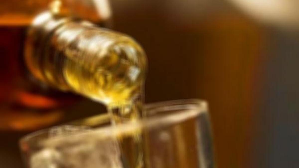 Günde bir kadeh alkol obez olma olasılığını yüzde 25 artırabilir