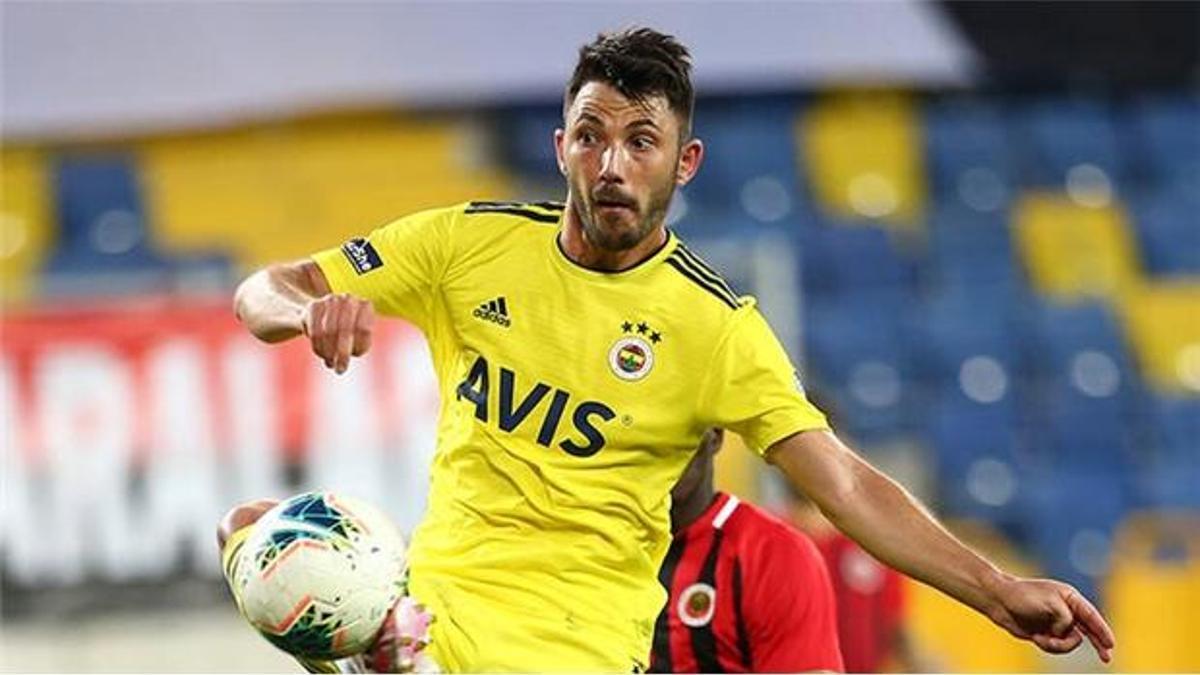 Fenerbahçe Tolgay Arslan ayrılığını resmen açıkladı
