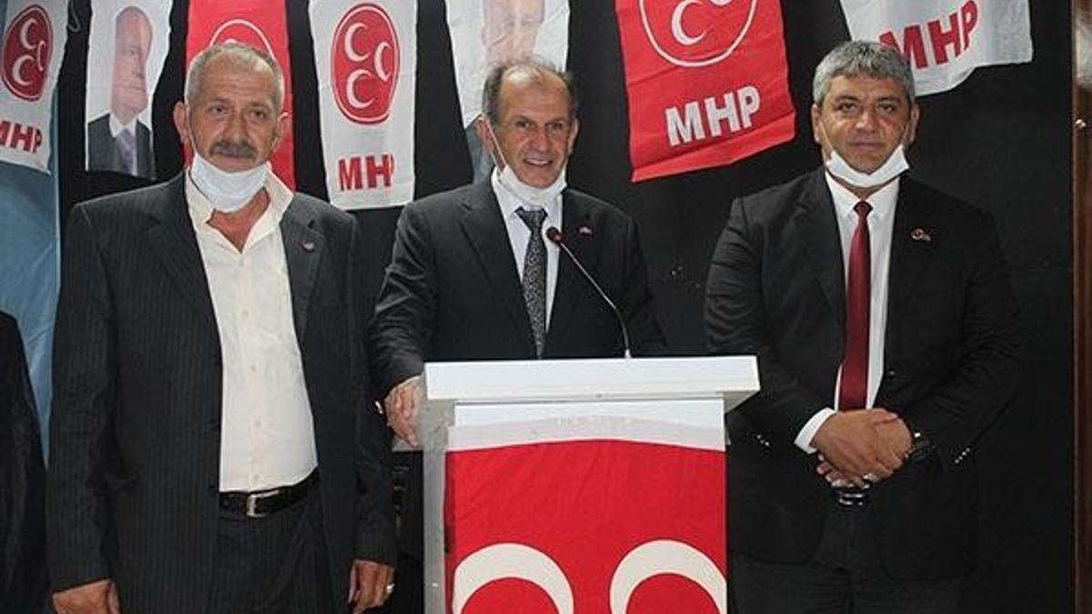 CHP'den istifa edip MHP'ye geçtiler