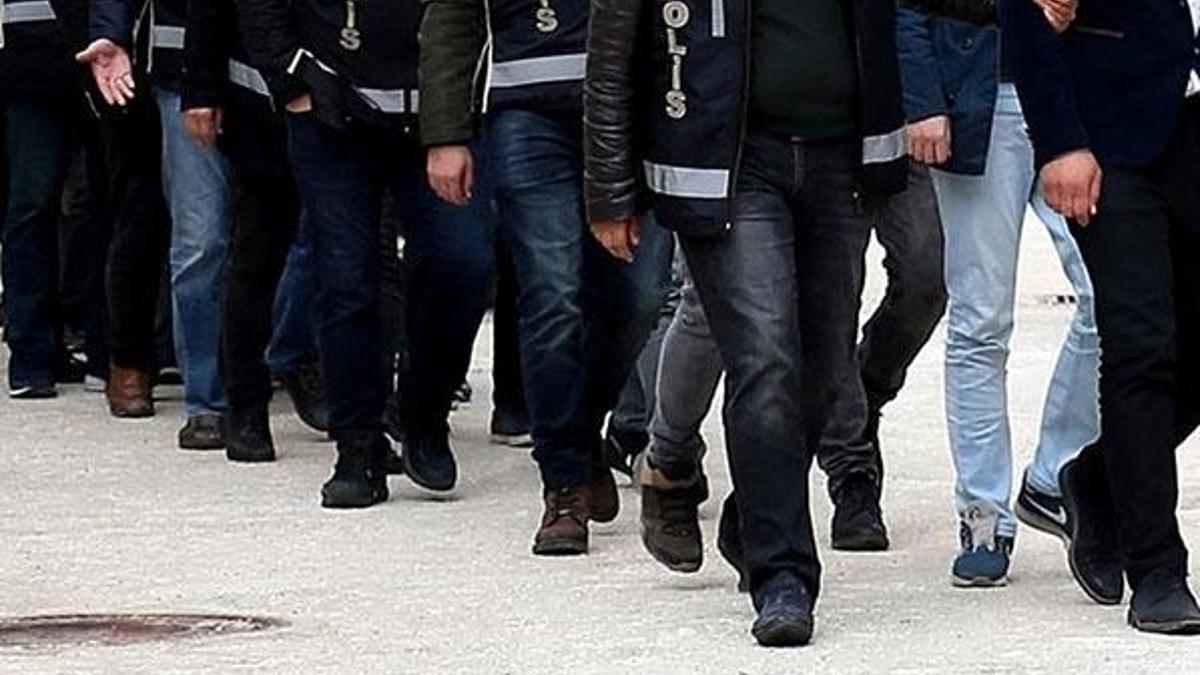 Denizli'de FETÖ operasyonu: 8 kişi gözaltına alındı