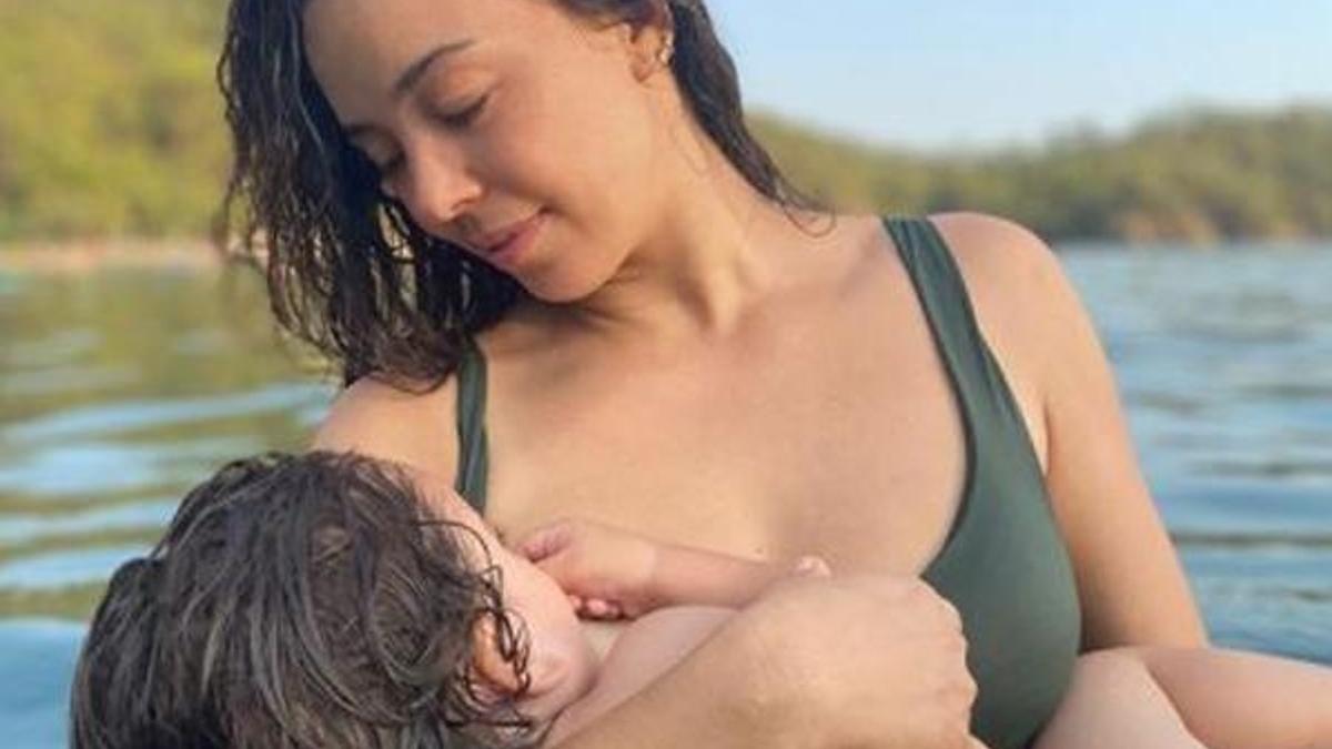 Azra Akın'dan Demir paylaşımı