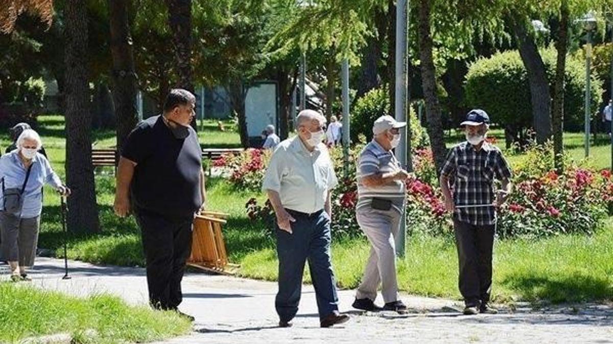 22 şehir oldu! Hangi illerde 65 yaş üstü sokağa çıkma yasağı var? 65 yaş üstü sokağa çıkma yasağı olan iller ve saatleri…