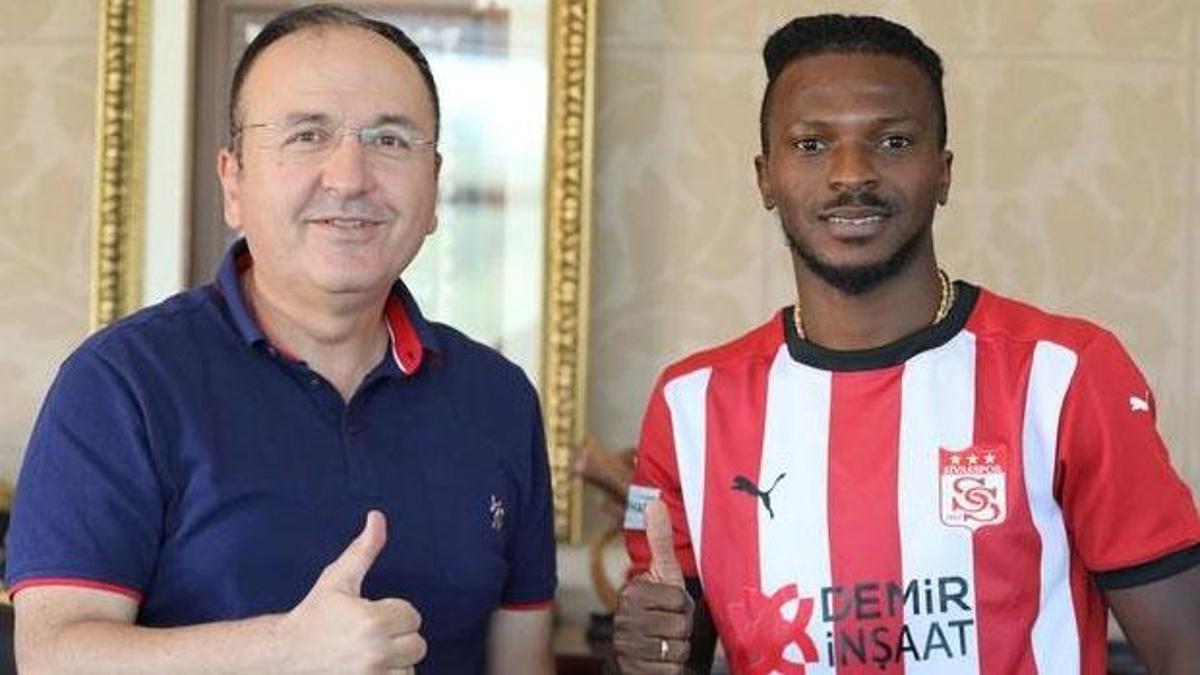 Sivasspor, Kayode'yi kadrosuna kattı