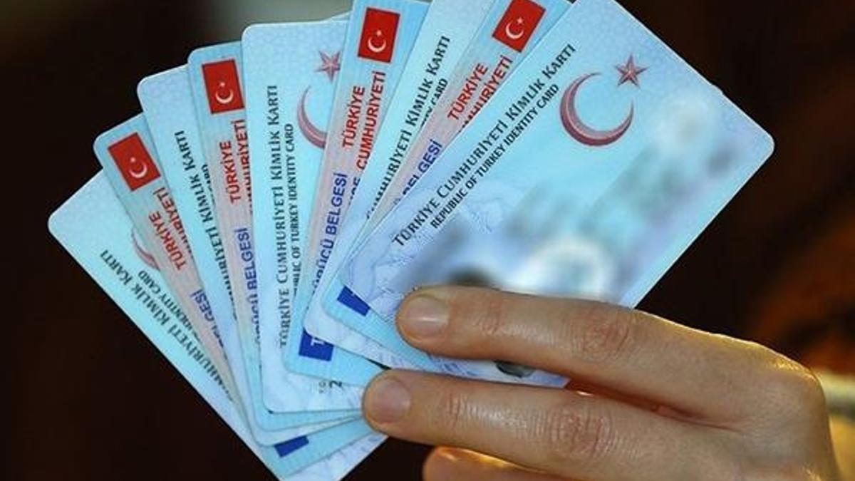 Kimlik ve ehliyette yeni dönem! Bakan Soylu açıkladı, ücretsiz...