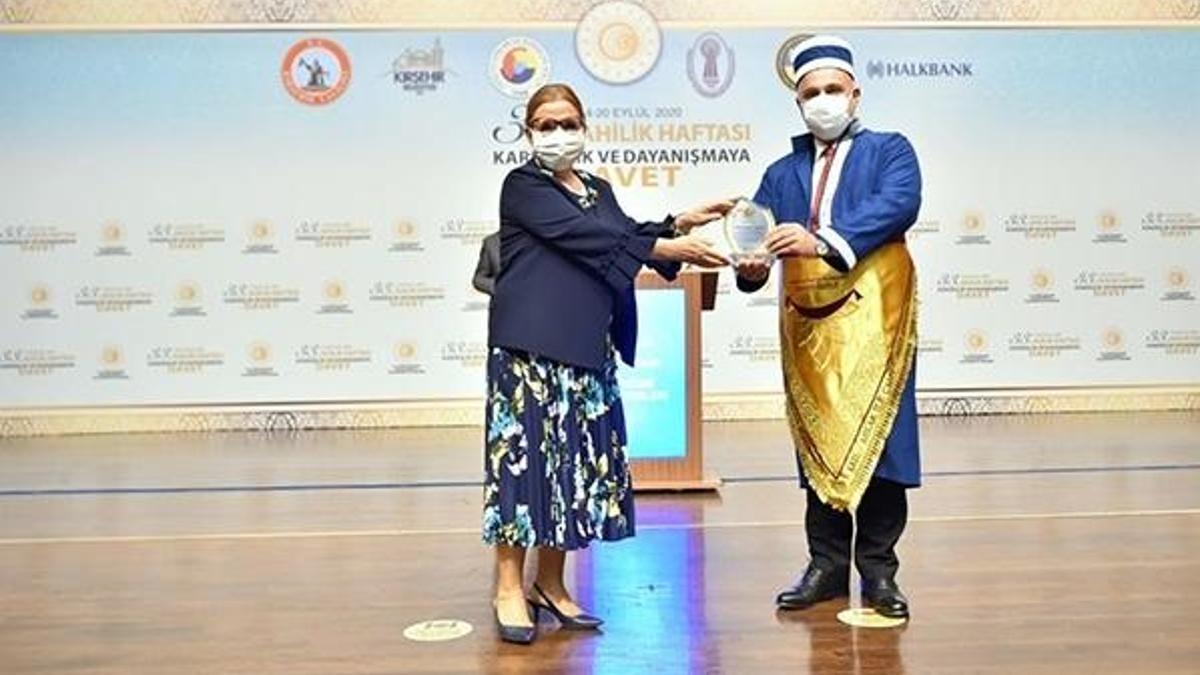 Ahilik Hizmet Ödülü bu yıl Halkbank Genel Müdürü Osman Arslan’a  verildi