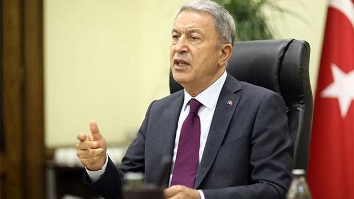 Bakan Akar'dan Yunan gazetesinin manşetine tepki!