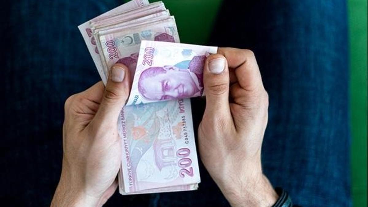 KYK borcu silinecek mi? Meclis’e soru önergesi verildi! KYK faiz affı çıkacak mı?