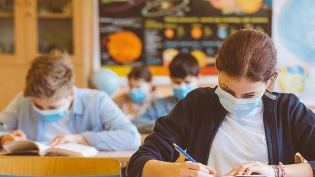 Yarın (21 Eylül) okul var mı? Hangi sınıflar yüz yüze eğitime başlayacak? 21 Eylül'de kaçıncı sınıflar okula gidecek?