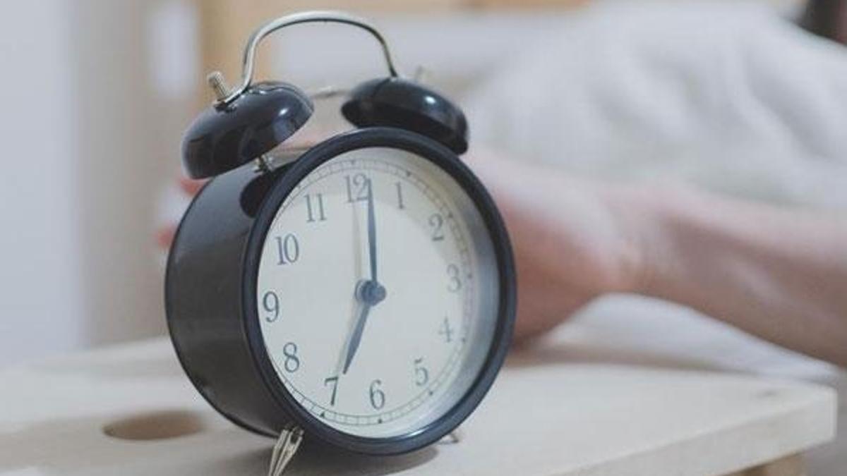 Alarm kurarak uyananlara ertelemeden kalkın tavsiyesi