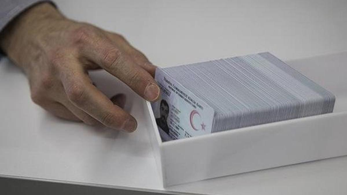 Ehliyeti kimliğe yükleme nasıl yapılır? E-kimlikten ehliyet ve yeni kimlik birleştirme randevusu nasıl alınır, ücret ödeniyor mu?