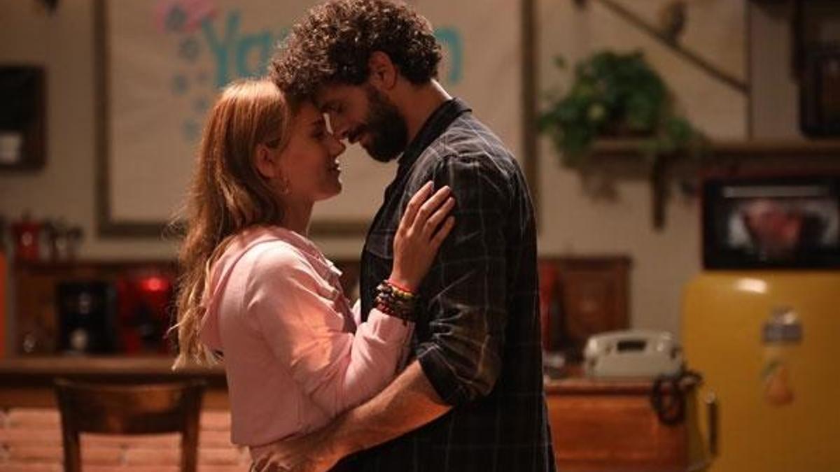Ekranın yeni romantik ikilisi: Yiğit Kirazcı ve Nilay Deniz