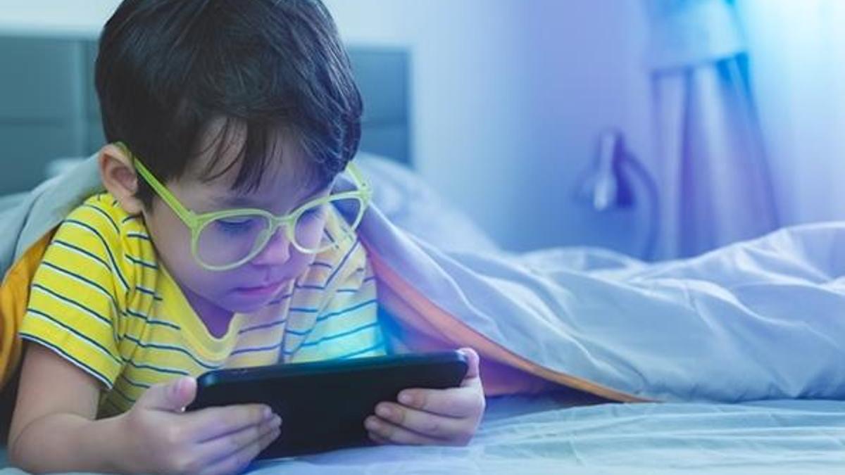 Çocuklarda aşırı internet kullanımına dikkat!