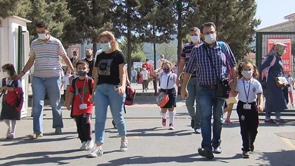 İstanbul’da okul servisi çıkmazı! Zammı az bulanlar çalışmıyor