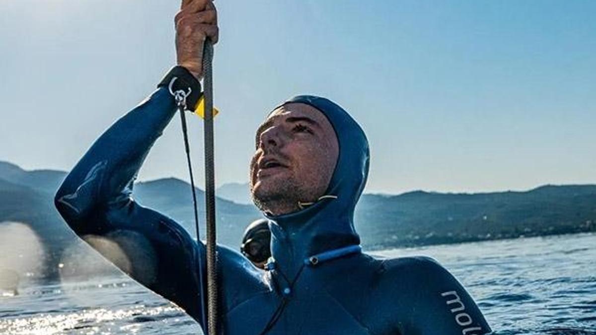 Fransa'da serbest dalışçı 112 metre derinliğe dalarak dünya rekoru kırdı