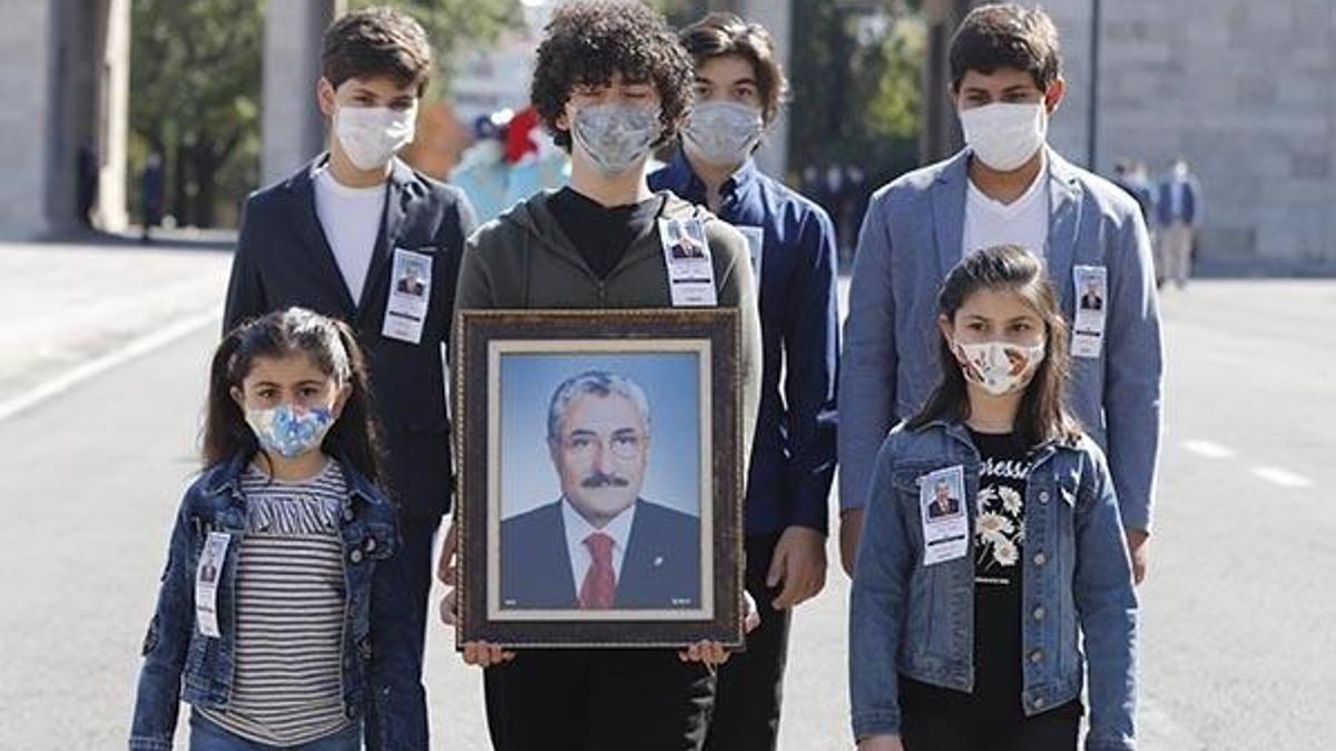 Eski Bakan Zeki Ergezen için TBMM'de tören