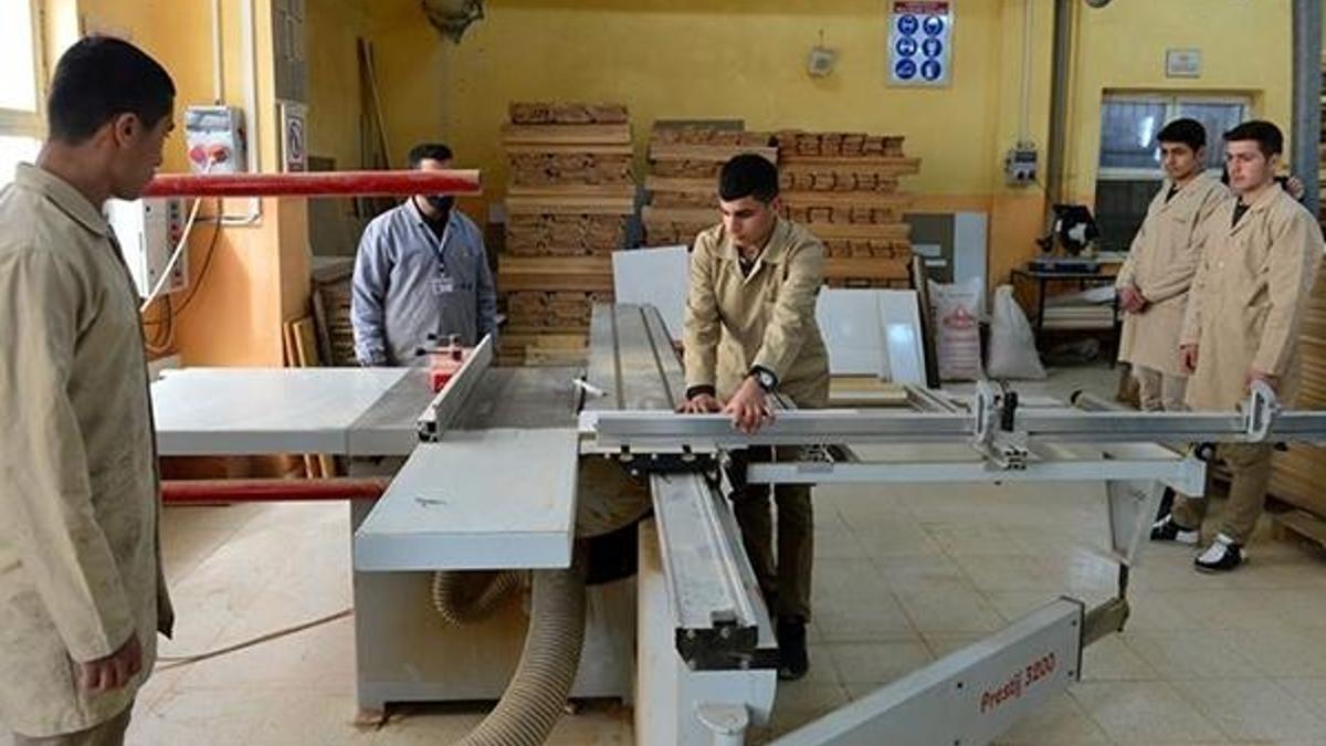 Okullar ne zaman açılacak? 5 Ekim'de hangi okullar açılacak? MEB'in açıklaması