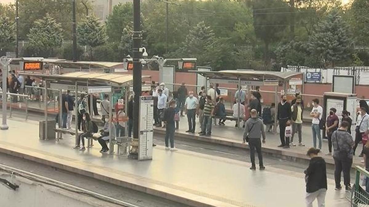 İstanbul'da toplu ulaşımda pazartesi yoğunluğu