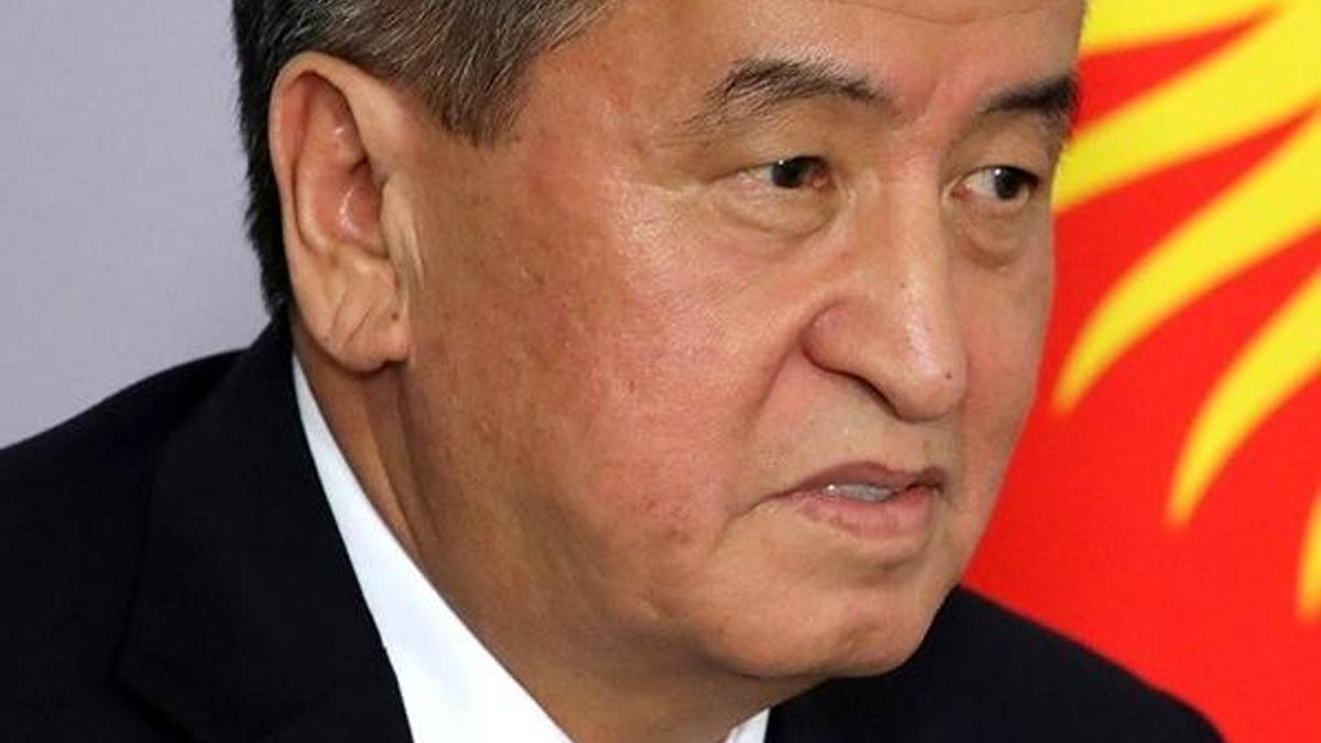 Kırgızistan Cumhurbaşkanı’ndan istifa sinyali