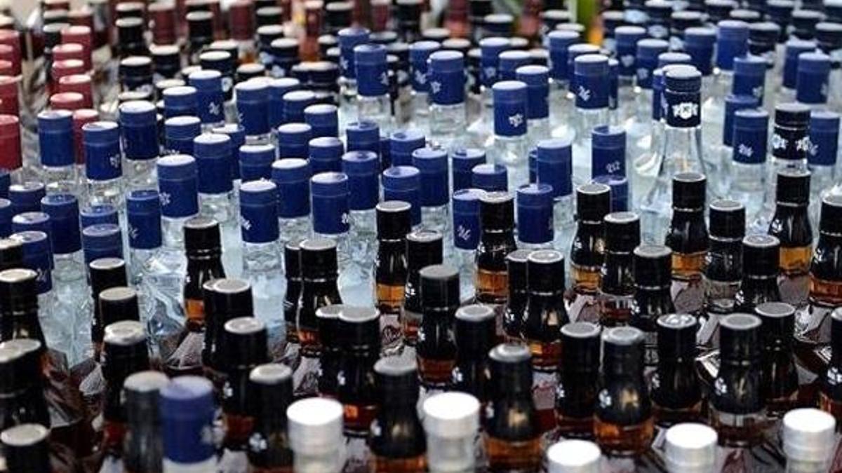 Sahte içki nedir? Sahte içki zehirlenmesinin belirtileri nelerdir? Sahte içki nasıl anlaşılır?