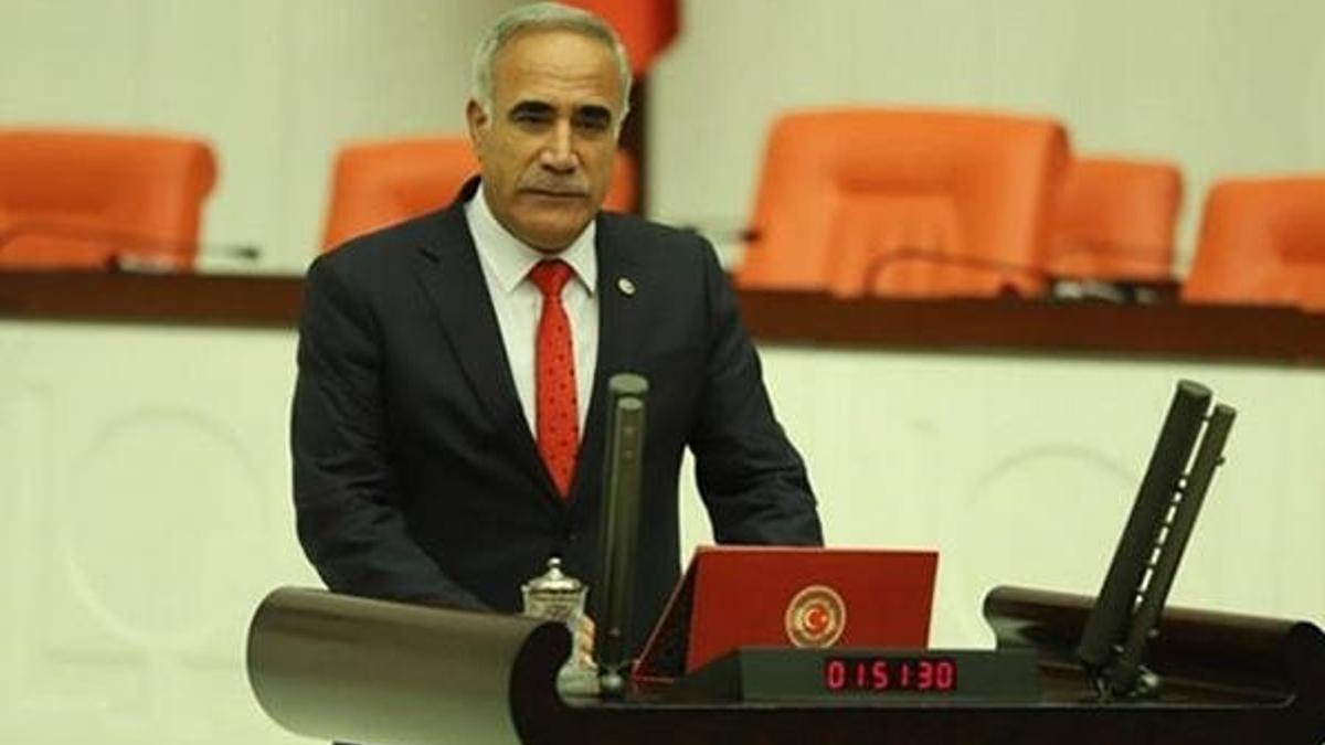 Kovid-19 testi pozitif çıkan CHP Şanlıurfa Milletvekili Aydınlık yoğun bakıma alındı